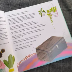 (Bìa cứng, khổ to, tiếng Anh) Queen Elizabeth: A Platinum Jubilee Celebration 695935