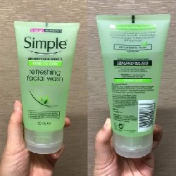 Sữa rửa mặt gel Simple  574