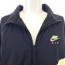 Áo khoác NIKE - Hàng hiệu Authentic 897559