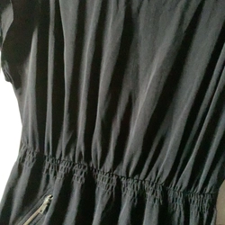 Đầm đen nữ không cổ tay dơi 478411