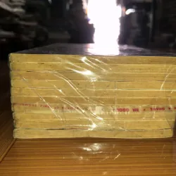 Cô bạn kỳ lạ 779660