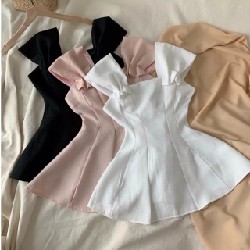 Áo peplum cổ rộng vai tay nhí bo eo dáng xòe