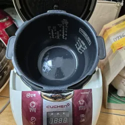 Thanh lý nồi cơm cuchen 1.8L  731424