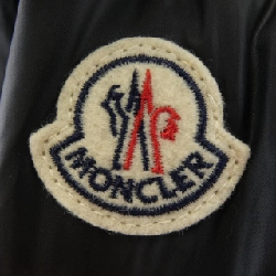 Áo khoác lông vũ MONCLER 637997