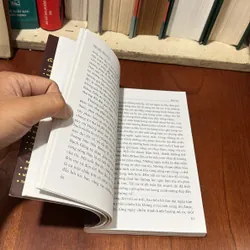 II Bút Ký: Đi Tìm Huyền Thoại Cho Đất - Nguyễn Nhã Tiên - 2015 722506