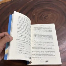 II Văn Học: Tớ Flippo Và Cây Anh Đào - PAOLA PERETTI - 2023 977259