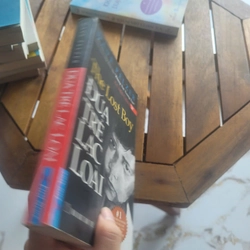 Đứa trẻ lạc loài	Dave Pelzer 519951
