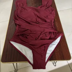 Bikini nữ, size M đỏ đô, mặc 1 lần, new 98% 1026477