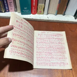 [Ấn Phẩm Trước 75] - II Tập Nhạc: Ca Khúc Trịnh Công Sơn _ Biển Nhớ 796335