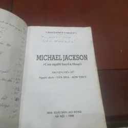 MICHAEL JACKSON Con người huyền thoại 674895