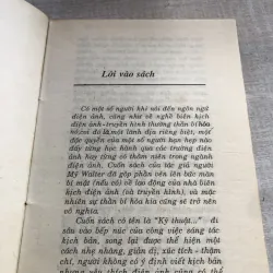 Kỹ thuật viết kịch bản điện ảnh và truyền hình 781812
