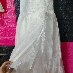 Đầm trắng xẻ tà 737697