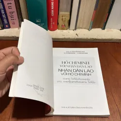 II Sách Lịch Sử: Hồ Chí Minh Với Nhân Dân Lào - 2005 800355