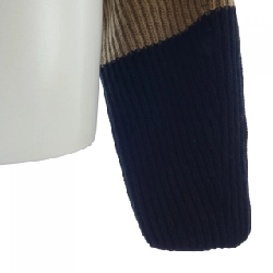 【Mã giảm giá】FERRAGAMO Áo len 638799