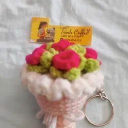 Móc khóa thủ công làm từ len sợi.  789699