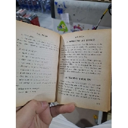 52 Bài Luyện Dịch Việt-Anh - Nguyễn Thuần Hậu - 1994 mới 80% ố - HỌC NGOẠI NGỮ - HCM3012 924416