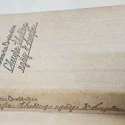 Truyện ký in màu CHUYỆN THƯỜNG NGÀY Ở HUYỆN - tác giả: Valentin Ovechkin 703928