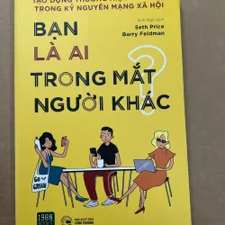 Bạn Là Ai Trong Mắt Người Khách