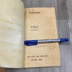 Vàng. Tập kịch - thanh hương. Có chữ ký tặng. 3b2 1040649