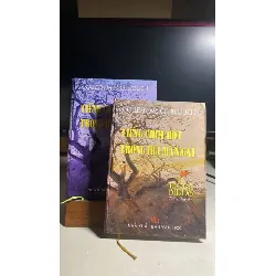 Tiếng Chim Hót Trong Bụi Mận Gai- bộ 2 tập, bìa cứng -Tác giả Colleen Mc CCullouch -Dịch giả : Phạm Mạnh Hùng -NXB Văn Học 2004 -,khổ 14,5x20,5cm- Số trang 536+346 trang STB1606 Blogmeo 27525