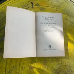 AROUND THE WORLD IN EIGHTY DAYS AND FIVE WEEKS IN A BALLOON- JULES VERNE 561020
