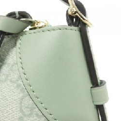 Túi đeo vai GG Emblem 815218 FAEEA của Gucci 610561