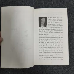 Khu rừng tròn bốn cánh - Lazar Ervin 1010584