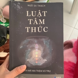 Luật tâm thức - Giải mã ma trận vũ trụ  291925