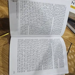 Tiếng chim hót trong bụi mận gai  (bìa cứng)
130k 758362