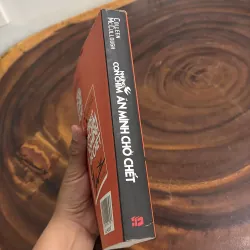 II Văn Học Kinh Điển: Những Con Chim Ẩn Mình Chờ Chết - COLLEEN Mc CULLOUGH - 2012 977224