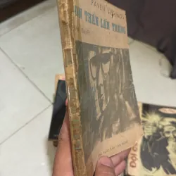 Tiểu thuyết Con thằn lằn trắng  1010966