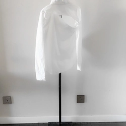 [Hàng mẫu] Áo sơ mi dài tay cutout xếp li ngực cá tính (có vết ố) 367209
