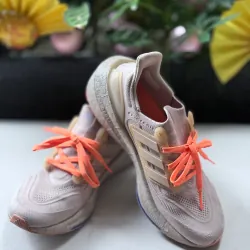 Giày chạy bộ Addidas ultraboost 1021705