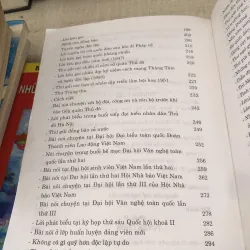 Báo chí Hồ Chí Minh chuyên luận và tuyển chọn 1009810