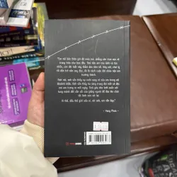 THẾ GIỚI XẤU XÍ, VỚI ANH EM VẪN ĐẸP – YANG PHAN- K3 1011304