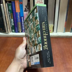 II Văn Học: Câu Chuyện Văn Chương - Nhiều Tác Giả - 2014 927170