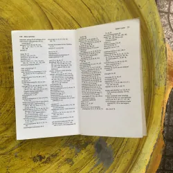 MALE INFERTILITY- men talking- MARY-CLAIRE MASON 1022734