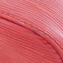 Túi đeo vai Louis Vuitton Epi Petit Noé M44107 609553