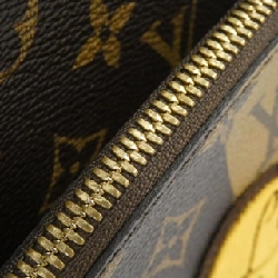 Túi đeo chéo Louis Vuitton Monogram Stripe (LV Squared) Trio Messenger M45965 612578