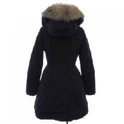 Áo khoác lông vũ MONCLER 641482