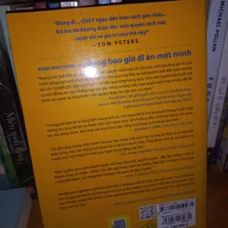 Đừng bao giờ đi ăn một mình 569964