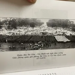 Sách ghi nhớ Mùa Xuân Đại Thắng 1975 - Tập ảnh kỷ niệm lịch sử 1038091