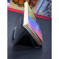 Dòng sông hoa 2007 mới 60% ố bẩn nhẹ Nguyễn Minh Thắng HPB0906 SÁCH VĂN HỌC 915153