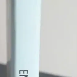 Sách thơ Em chẳng hỏi tiếc đâu của Bùi Đề Yến 693274