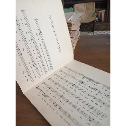 Ta phải thấy mặt trời - Trịnh Công Sơn ( mẫu bìa Đinh Cường ) 128420