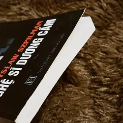 Nghệ sĩ dương cầm (chữ ký dịch giả) 698298