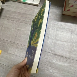 Có gái mặc váy tím  327383