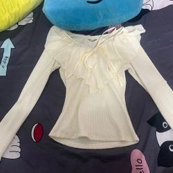 E thanh lý dọn tủ quần áo váy mới từ 80-95% siu xinhh, mn ủnh hộ e nhé❤️❤️ 500400