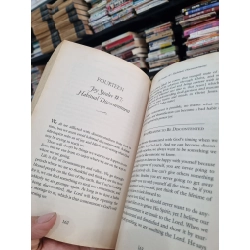 SEVEN THINGS THAT STEAL YOUR JOY : OVERCOMING THE OBSTACLE TO YOUR HAPPINESS - Joyce Meyer 144403