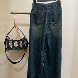 Quần jean ống rộng. Hàng QCCC loại 1- sz S eo 64cm đổ lại mặc vừa. Màu xanh jean.Mới 99%.  138870